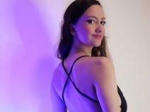 sesil ozerno sah dekolte instagram