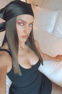 irina sajk zelena kosa naslovnica vogue instagram foto video