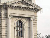 narodna skupstina reljefi na zgradi znacenje