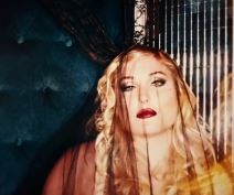 mic bjukenon glumac cerka plejboj