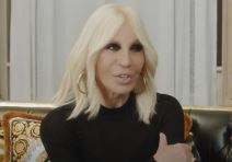 Donatelu Versaće spašavali iz zaglavljenog lifta na LGBT događaju