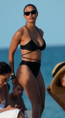 dejvid geta devojka dzesika ledon bikini fotogafije