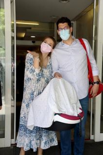 nina jankovic izasla iz porodilista foto