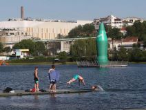 beograd ada ciganlija prvi kupaci lepo vreme fotografija