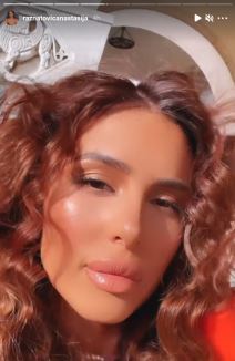 anastasija raznatovic noge frizura 