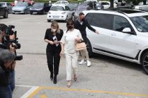 ceca raznatovic revakcinacija stajling torba sat foto