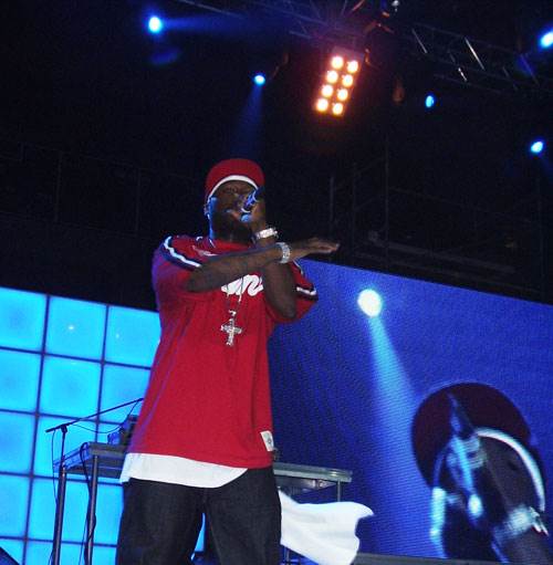 Dafni Džoj tvrdi da je 50 Cent tukao i silovao