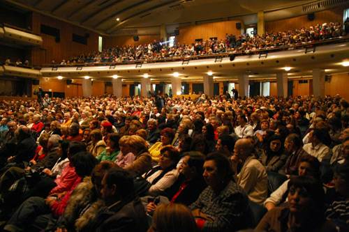 Olivera Katarina o šamaru u filmu Sakuplječi perja