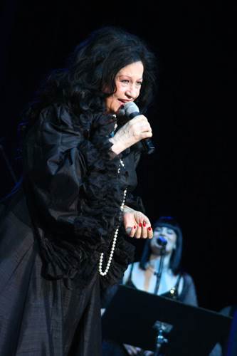 Olivera Katarina o šamaru u filmu Sakuplječi perja