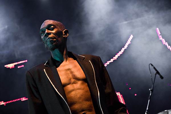 Faithless preminuo pevač