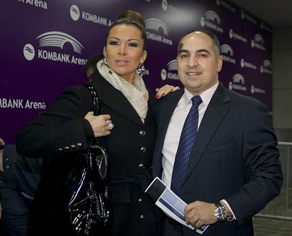 Ko je i kako izgleda suprug Olje Karleuše