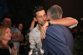 novak djokovic decak reket majka poruka