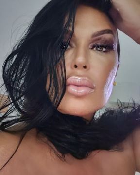 marta savic plasticne operacije foto