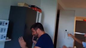 marko miljkovic slavi rodjenje cerke