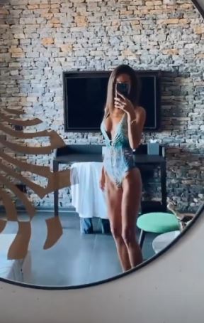 kristina mitrovic u bikiniju video