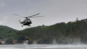 sloboda cacak gasenje pozara vojni helikopteri