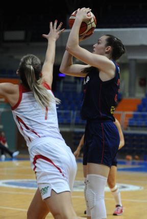 Ko je Anđela Dugalić koja je osvojila NCAA ligu?