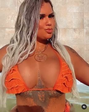 monaliza moura 7