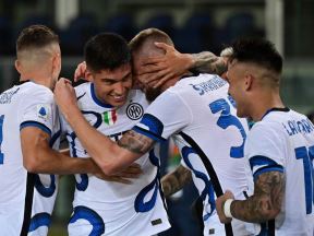 Korea proslavlja gol sa saigračima