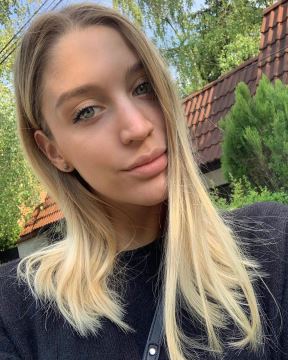 Kata Torok (2)