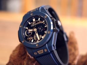 Hublot sat (4)