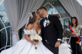 Adriana Kadar se oglasila iz Dubaija