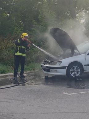 Zapaljen auto u Ljigu