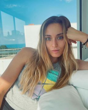 Paula Badosa  (2)