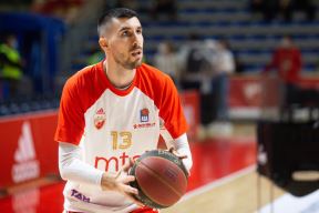 Nikola Ivanović dobio ovacije navijača Zvezde u Pioniru