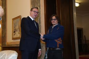 Džoni Dep (2)