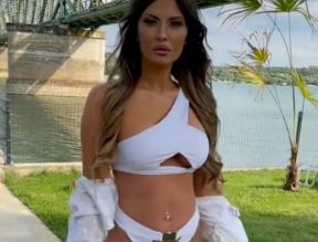 Ana Radulović u bikiniju