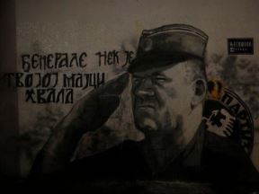 Protest, mural, Ratko Mladić (3).jpg