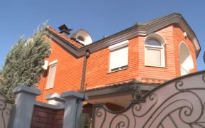 Lepa Brena, kuća