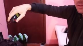 Bombaš preti eksplozijom u Baru (4).jpg
