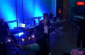 bar1.jpg