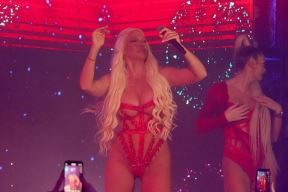 Jelena Karleuša Nova Godina nastup (7).jpg