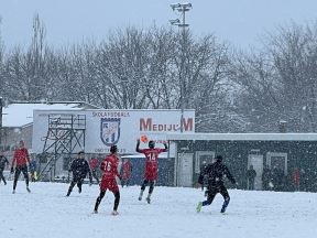 Brodarac fudbal po snegu