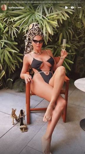 Jelena Karleuša u kupaćem