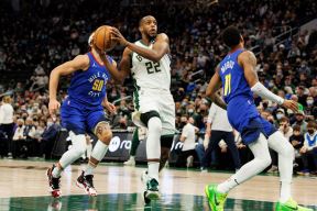 nba denver milvoki 3.jpg