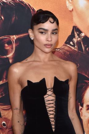 zoe-kravitz,-betmen,-premijera,-haljina-(1).jpg