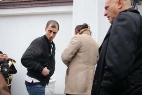 aca lukas stigao na vencanje sinu u pratnji trubaca (4).jpg