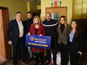 Predstavnici Sigurne kuće, Zvezde i Mozzarta.jpg