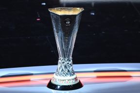 UEFA Liga Evrope trofej pehar 1