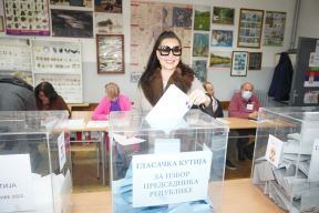 Anastasija Ražnatović na glasanju