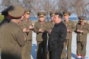 Kim Džong un severna koreja oružije  (3).jpg