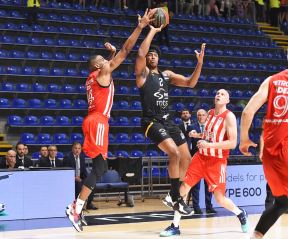 Partizan Crvena Zvezda ABA finale (31).jpg
