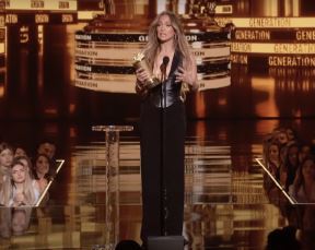 jlo 2.jpg