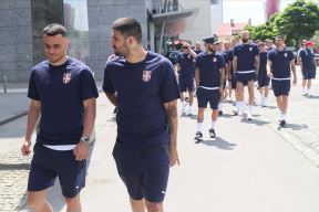 Fudbaleri u šetnji  (4).jpg