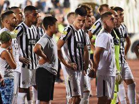 PARTIZAN TSC Igraci Partizana ispred Juga (5).jpg