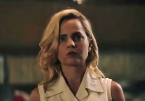 Mena Suvari (1).jpg